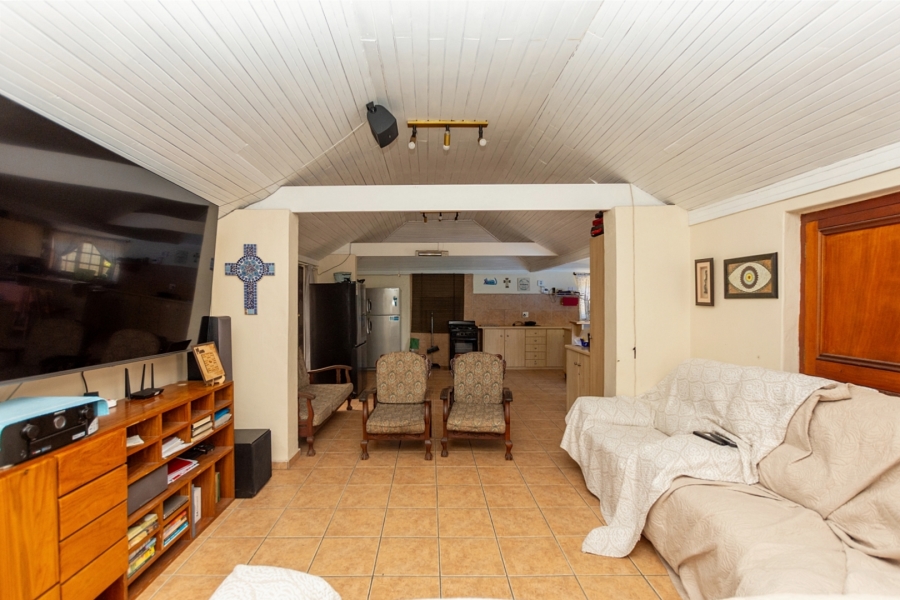 4 Bedroom Property for Sale in Laaiplek Western Cape